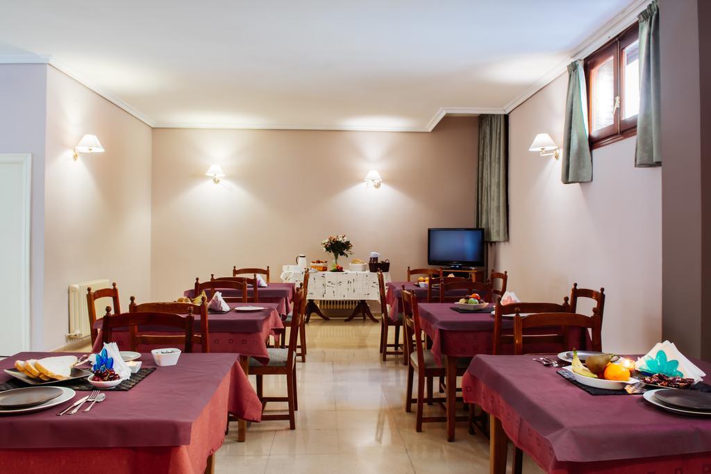 Hotel Arevalo Κουένκα Εξωτερικό φωτογραφία