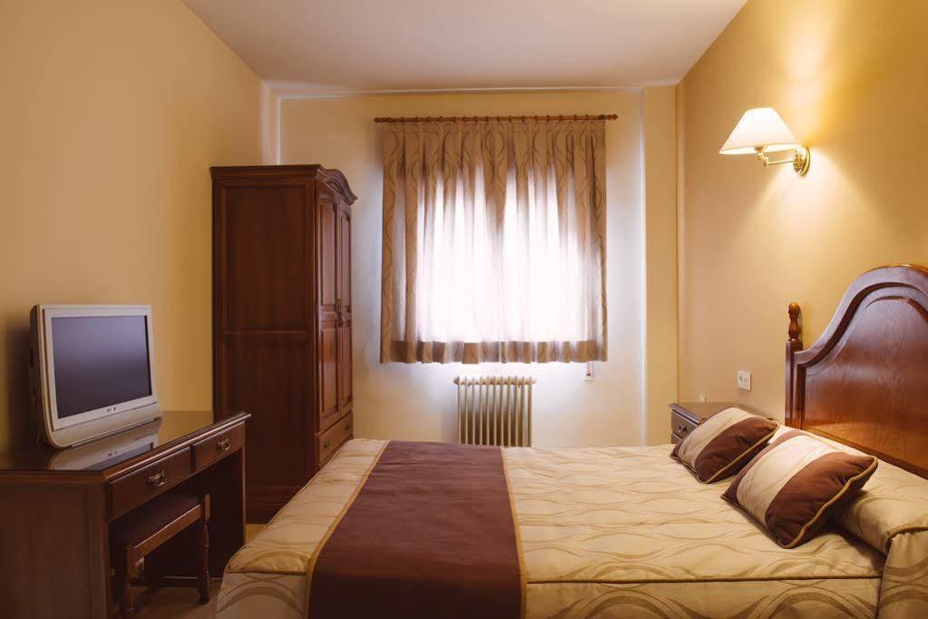 Hotel Arevalo Κουένκα Εξωτερικό φωτογραφία